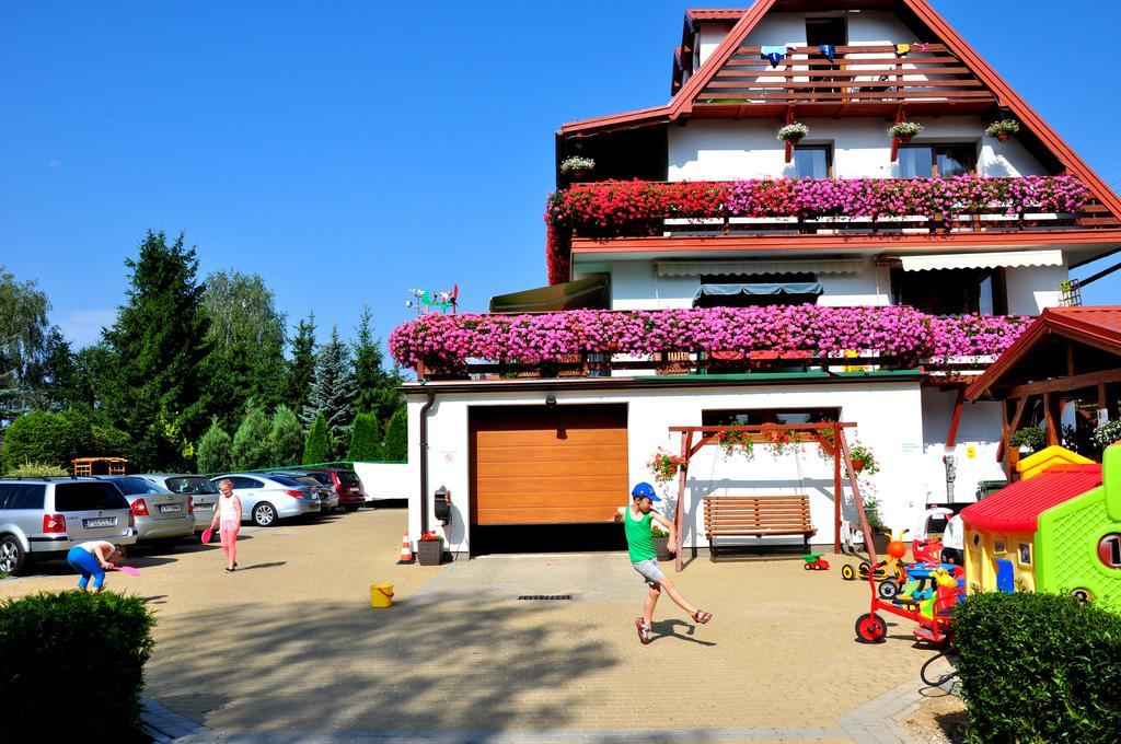 Pensjonat Relax Mikołajki エクステリア 写真